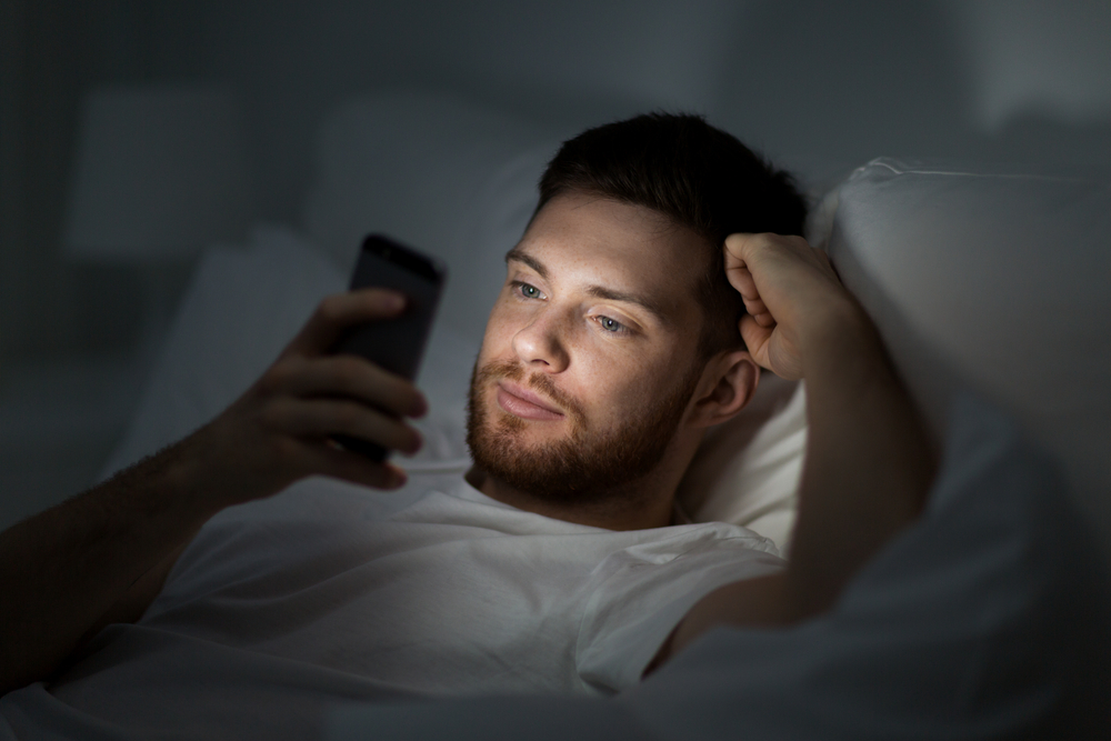 How often should I send a goodnight text to a guy I am talking to